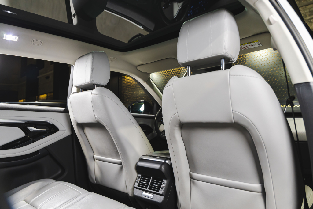 Land Rover Range Rover Evoque 2020 фото 36