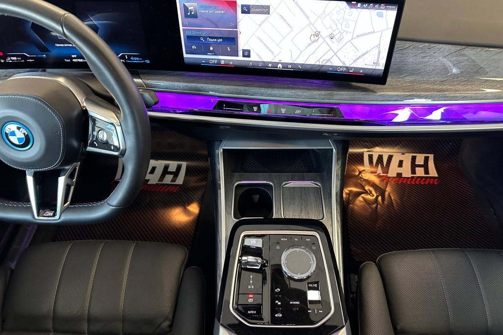 BMW 7 Series 760e  2023 photo 19