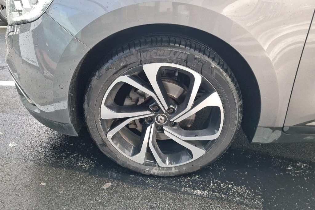 Renault Grand Scenic 2019 фото 33