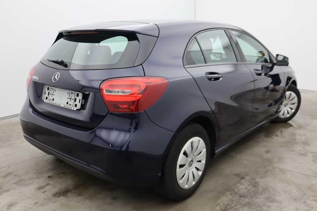 Mercedes-Benz A-Klasse 2017 photo 3