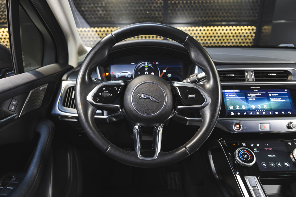 Jaguar I-Pace 2018 photo 21