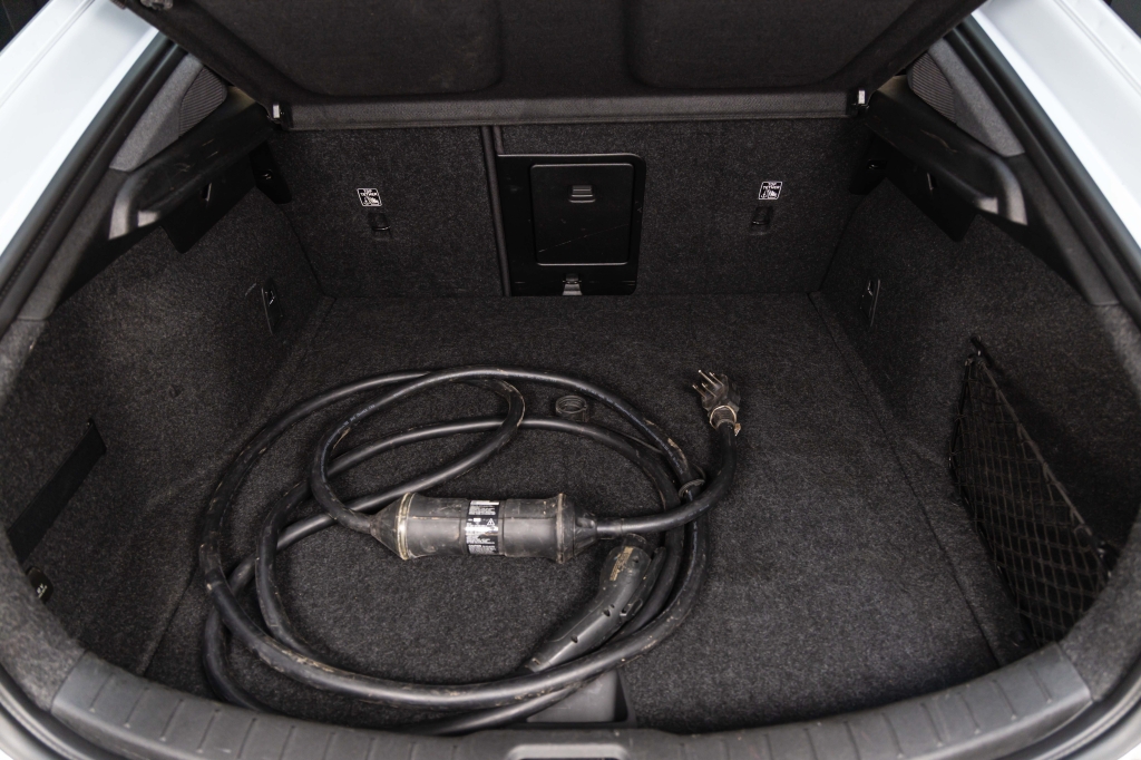 Polestar 2 2022 фото 33