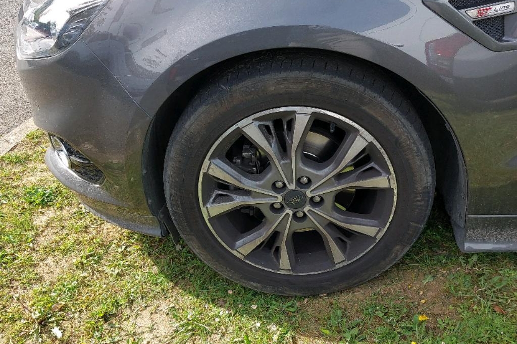 Ford S-Max 2018 фото 24