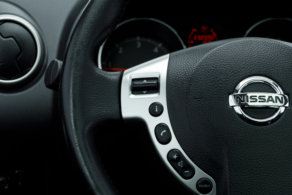 Nissan Qashqai+2 2009 фото 20