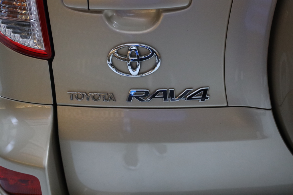 Toyota RAV4 2011 photo 11
