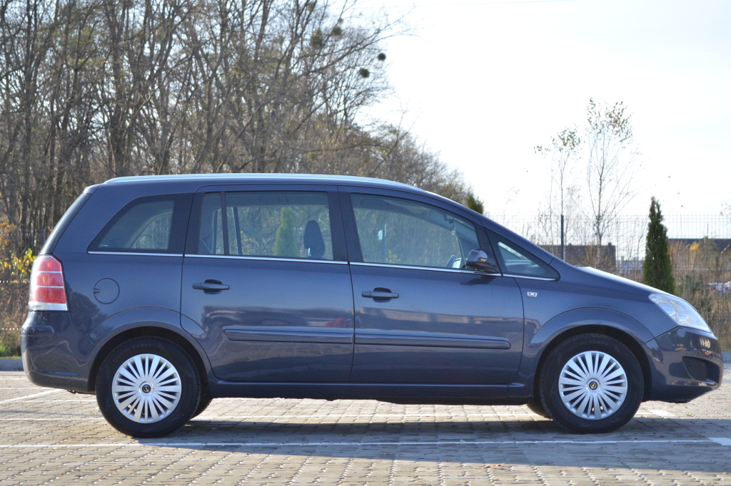 Opel Zafira photo 6