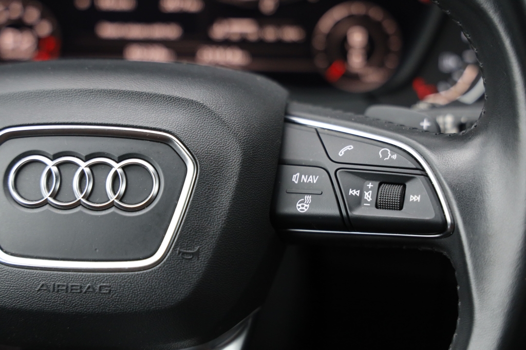 Audi Q5 2017 фото 21