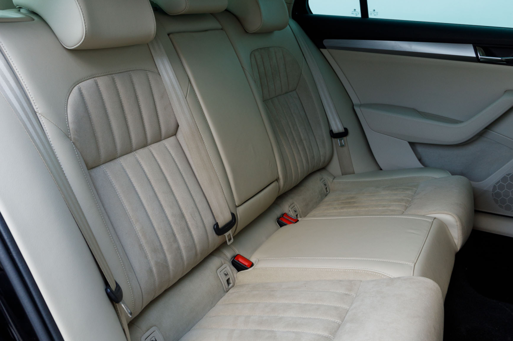 Skoda Superb 2017 фото 26