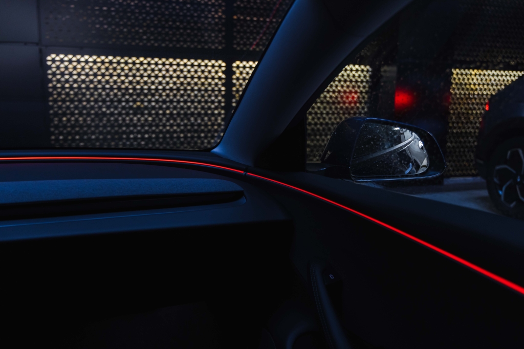 Tesla Model 3 2024 фото 25