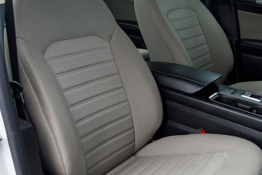 Ford Fusion S 2019 photo 14