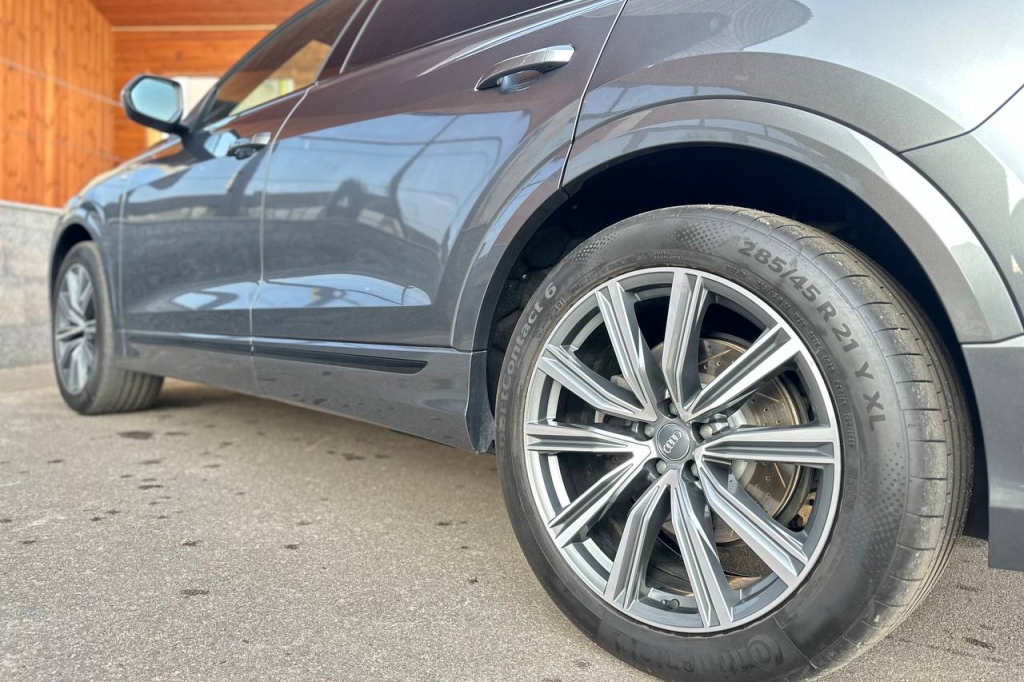 Audi Q8 55 TFSI 2019 фото 7