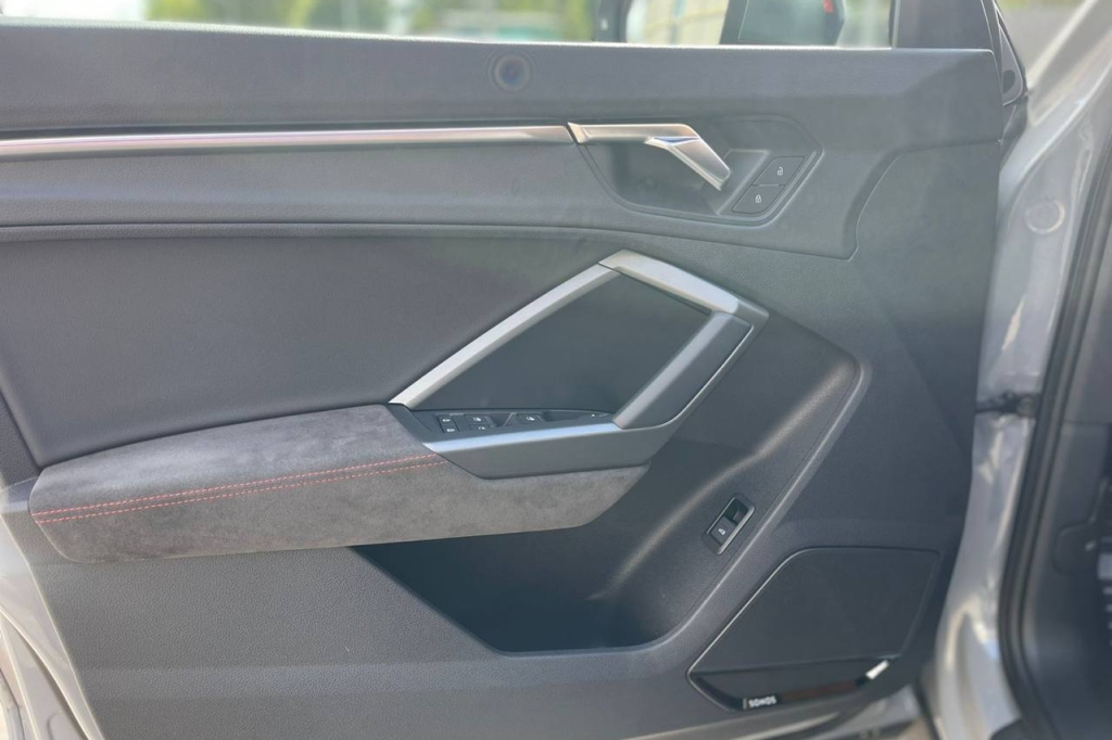 Audi RS Q3 Sportback 2022 фото 9