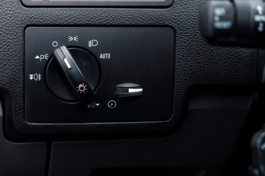 Ford C-Max Ghia photo 13