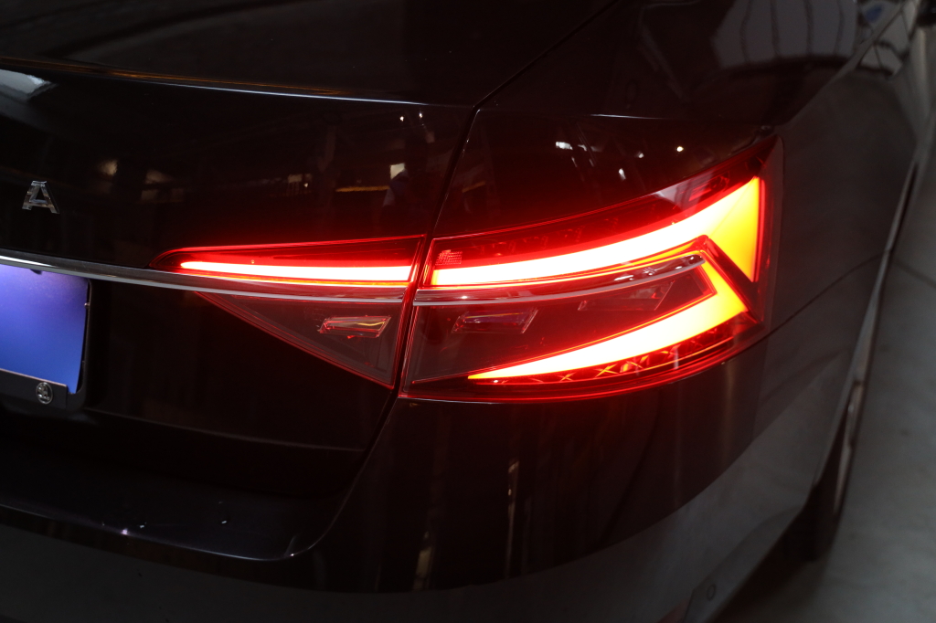 Skoda Superb 2022 фото 7