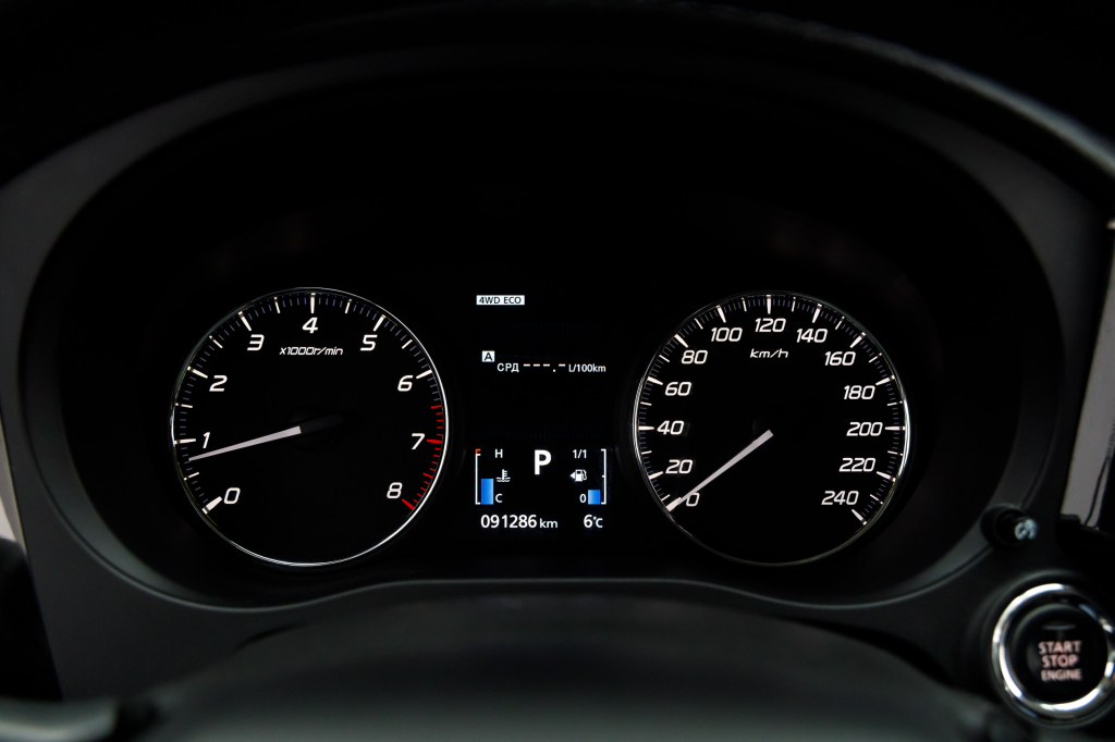 Mitsubishi Outlander 2018 фото 18