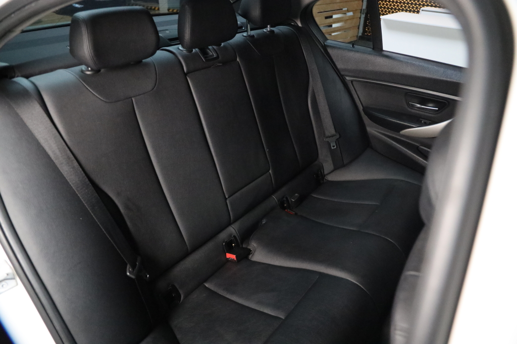 BMW 3 Series 328 2013 фото 22