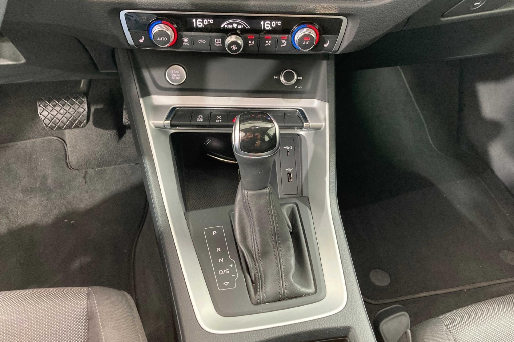 Audi Q3 2019 photo 7