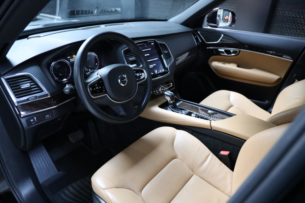 Volvo XC90 2019 photo 9