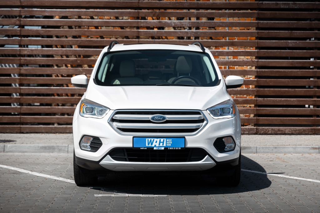 Ford Escape SEL 2019 photo 1