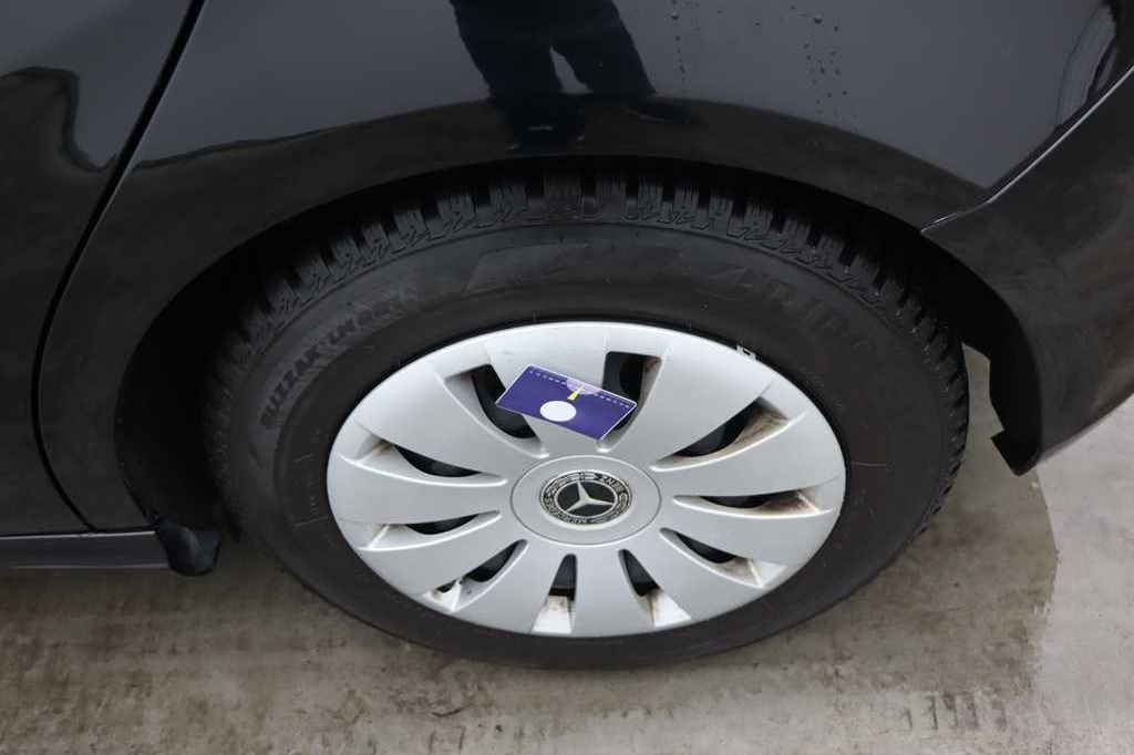 Mercedes-Benz A-Klasse 2017 фото 13