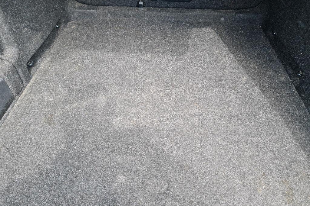 Skoda Superb Combi 2017 photo 31