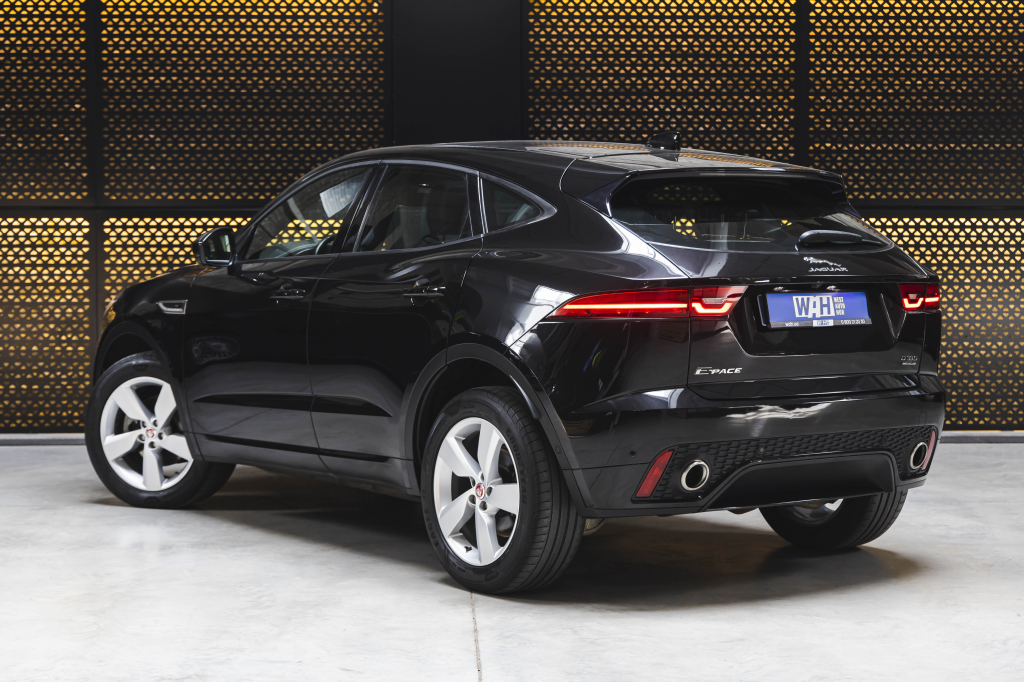 Jaguar E-Pace 2018 фото 12