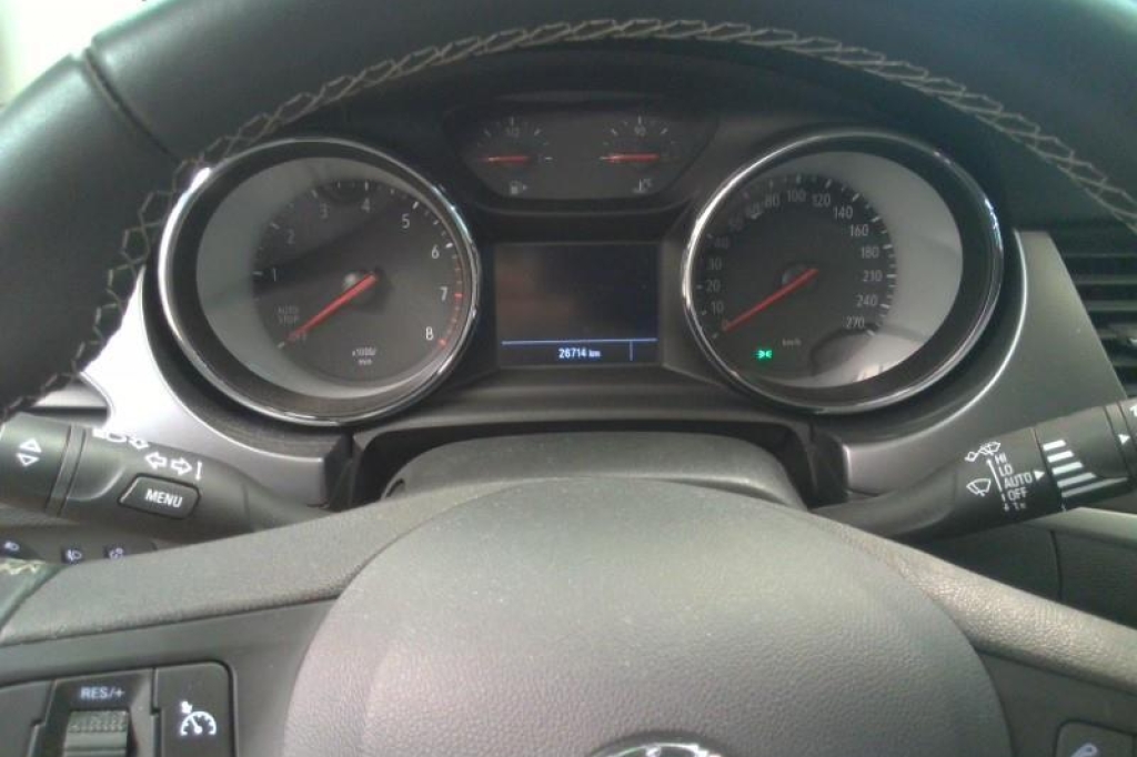 Opel Astra 2020 фото 4