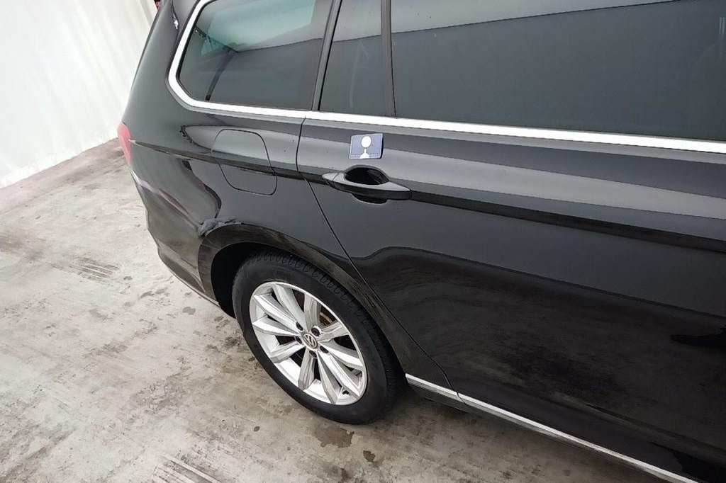 Volkswagen Passat Variant 2017 фото 40