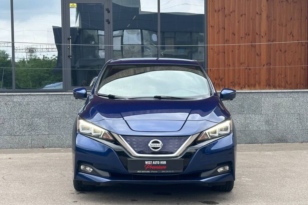 Nissan Leaf 40 kWh 2019 photo 1
