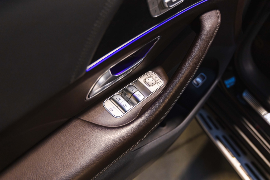 Mercedes-Benz GLS-Class 400d 2020 photo 17