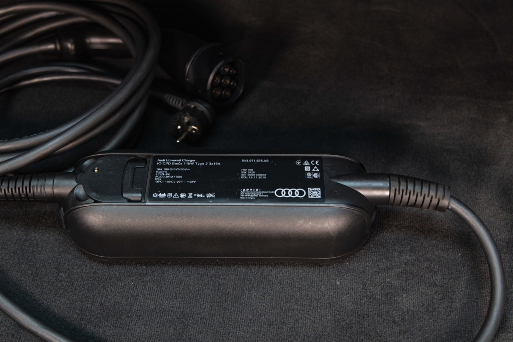 Audi e-tron 2019 photo 22