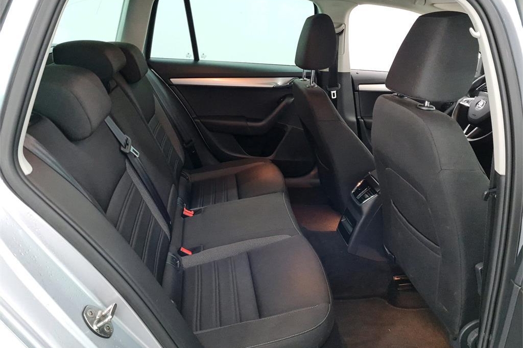 Skoda Octavia Combi 2017 photo 7