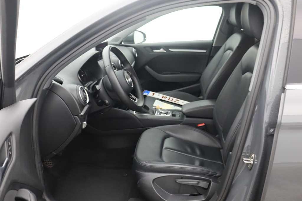 Audi A3 2016 фото 1