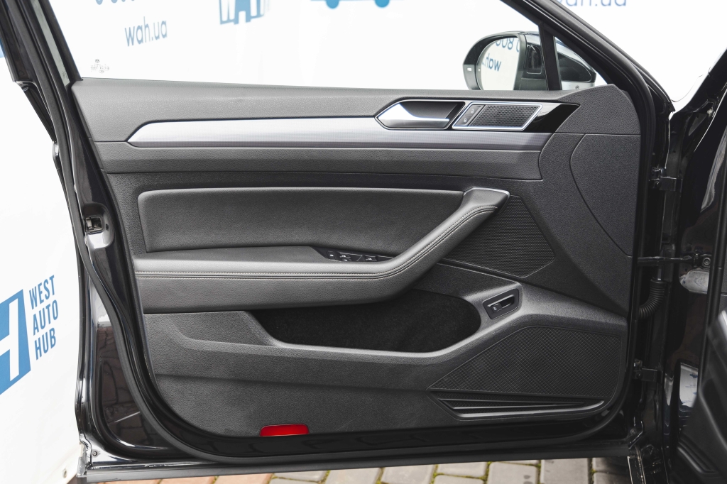 Volkswagen Passat BiTDi 4Motion 2016 photo 15