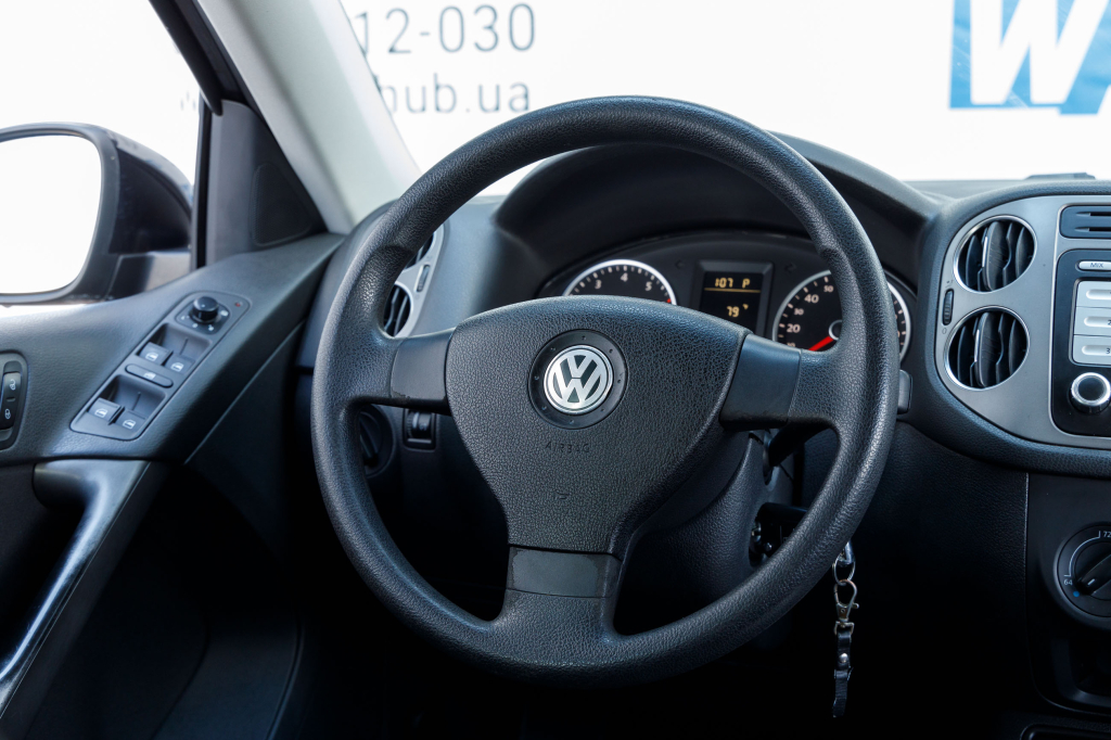 Volkswagen Tiguan 2010 фото 12