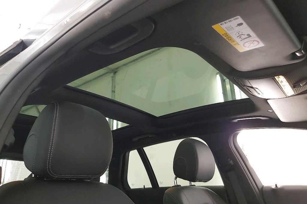 Mercedes-AMG C-Klasse 2019 фото 1