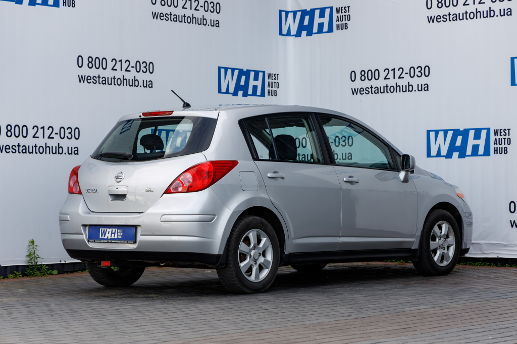 Nissan Versa 2008 photo 3
