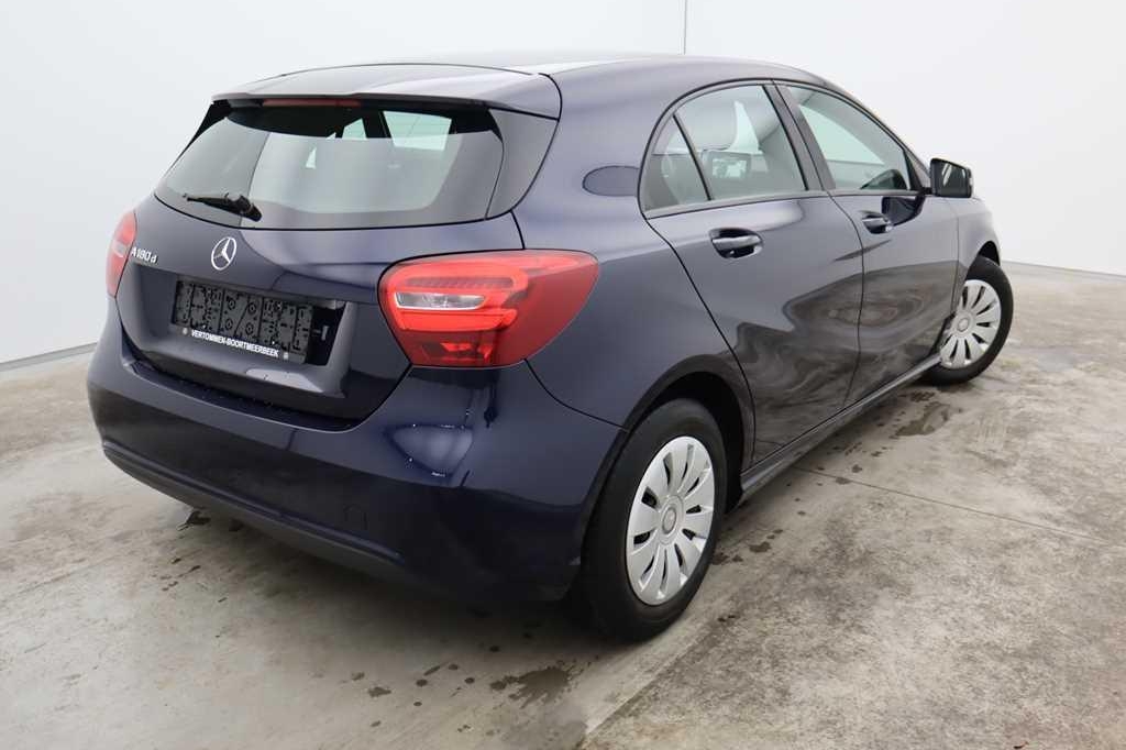 Mercedes-Benz A-Klasse 2017 photo 5