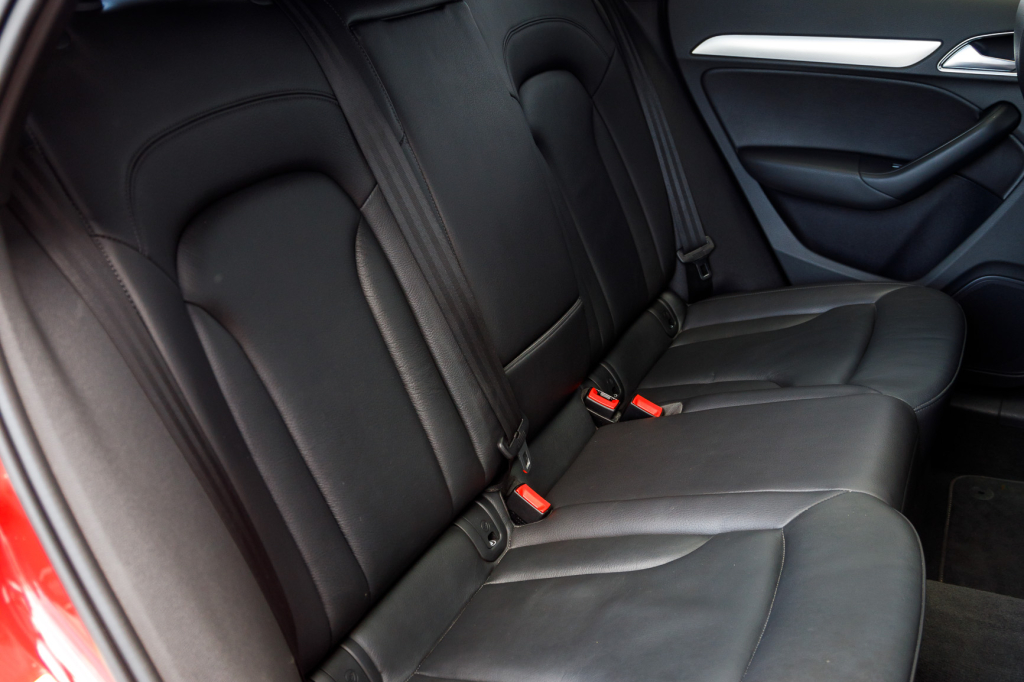 Audi Q3 Premium 2016 photo 18