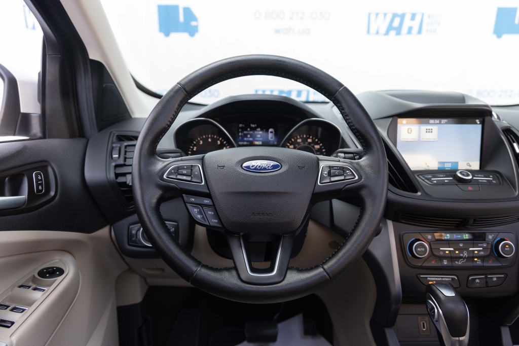 Ford Escape SEL 2019 photo 22