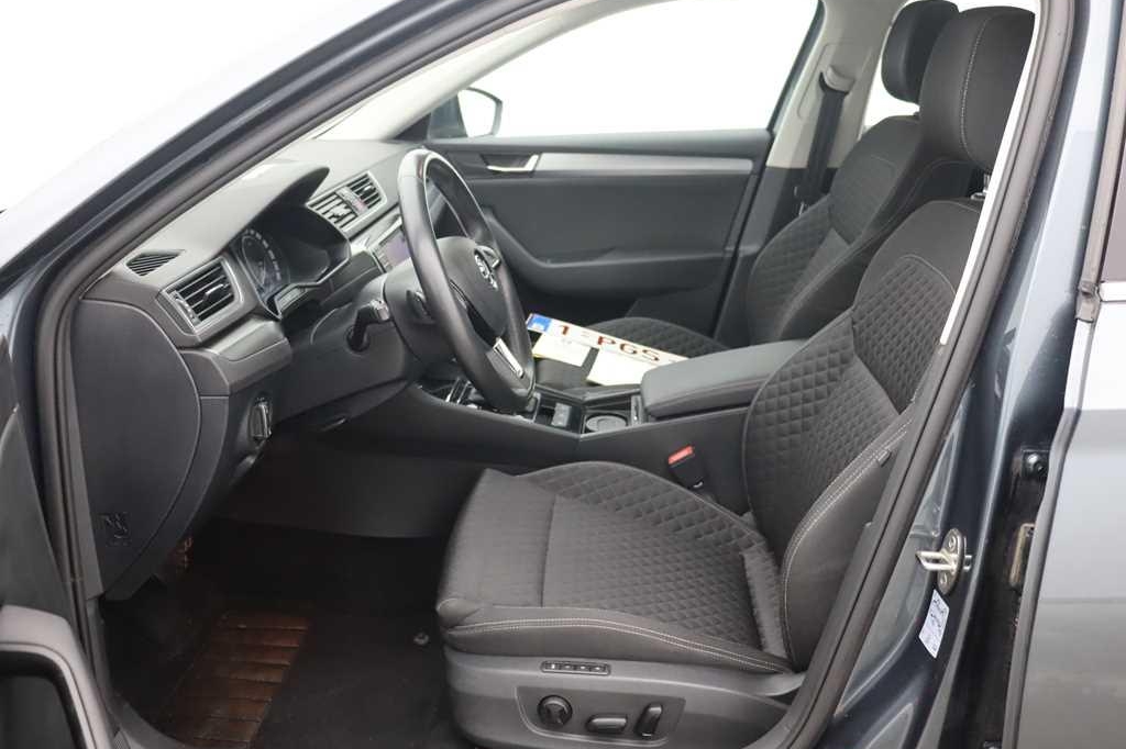 Skoda Superb Combi 2016 фото 5