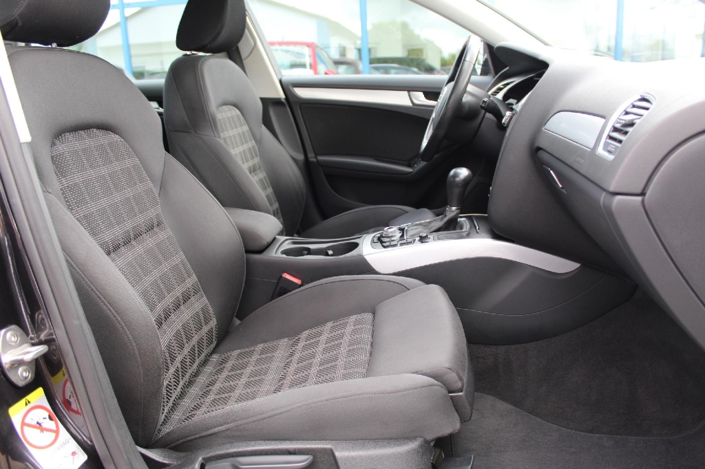 Audi A4 Avant 2011 фото 4