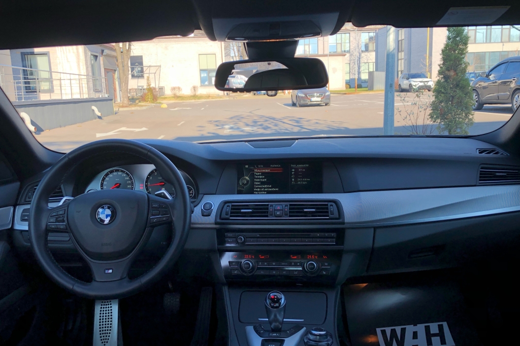 BMW M5 2013 photo 11