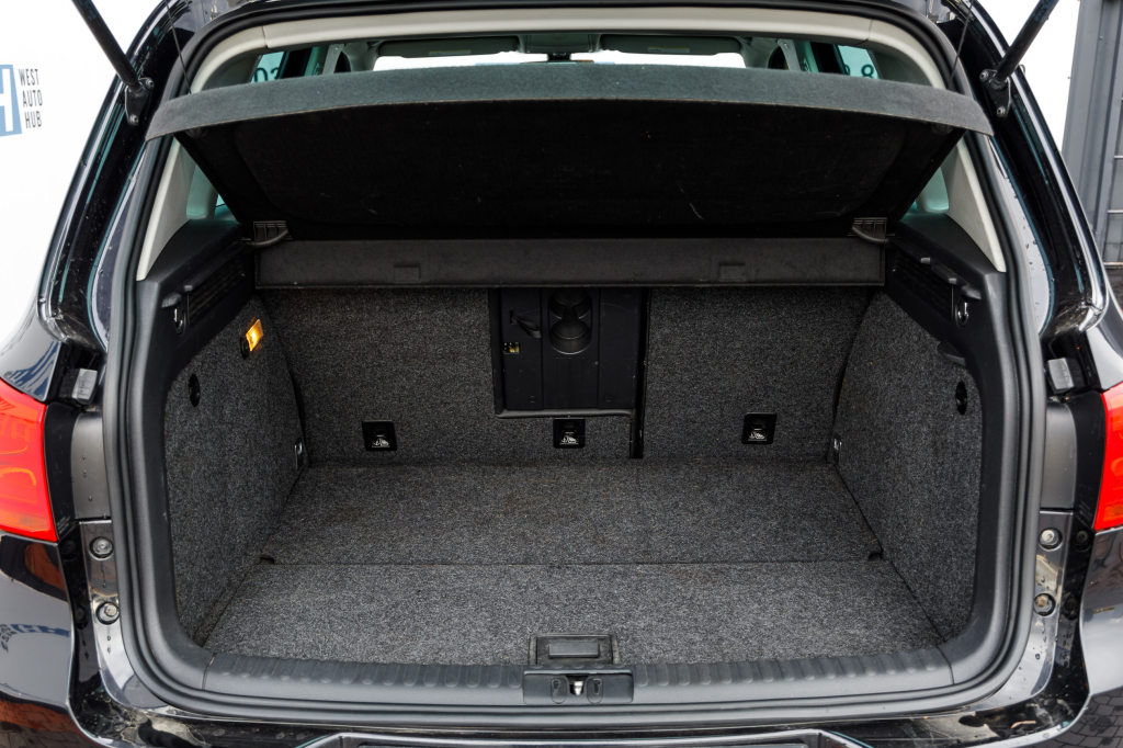 Volkswagen Tiguan S 2012 фото 9