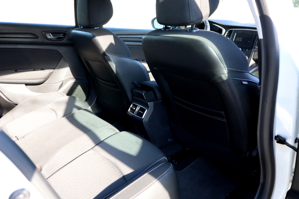 Renault Megane 2017 photo 26