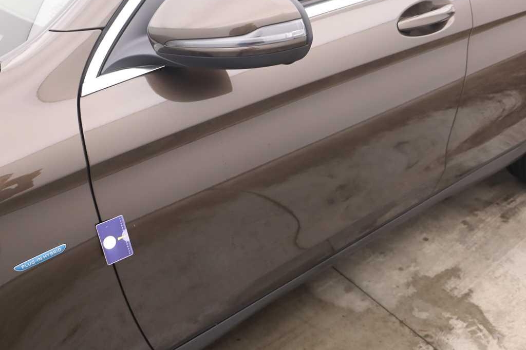 Mercedes-Benz GLC 2017 фото 29