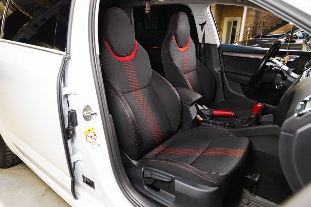 Skoda Octavia 2018 photo 35