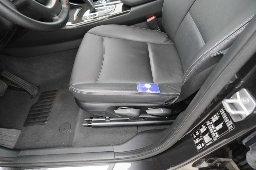 BMW X4 2016 фото 8