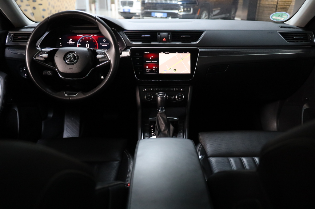Skoda Superb 2022 фото 36