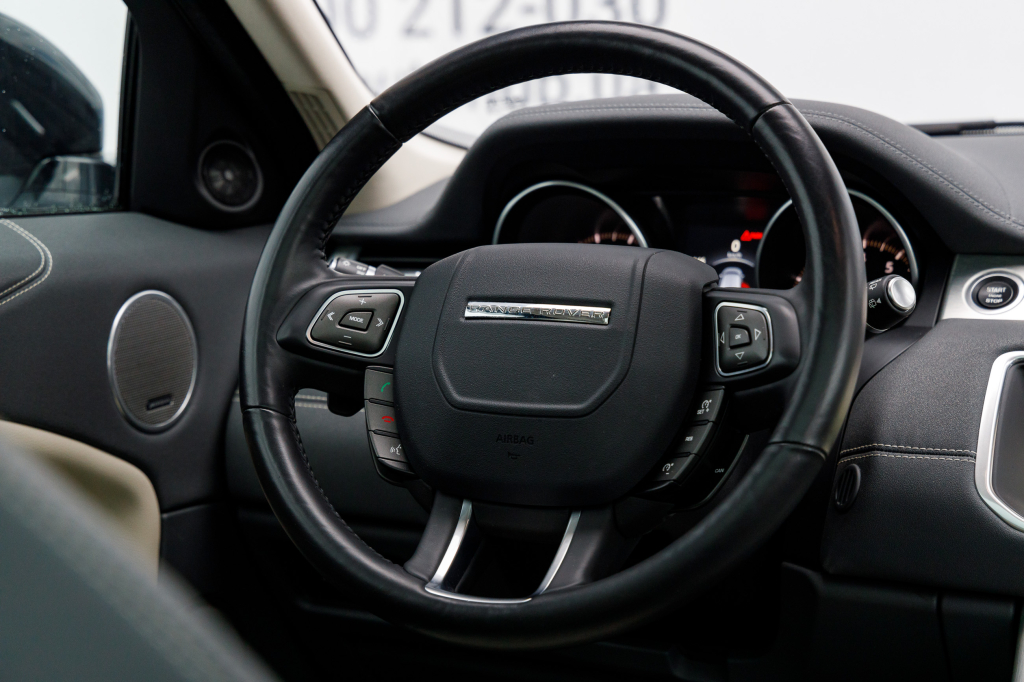 Land Rover Range Rover Evoque photo 10